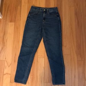 American Eagle Mom jeans
